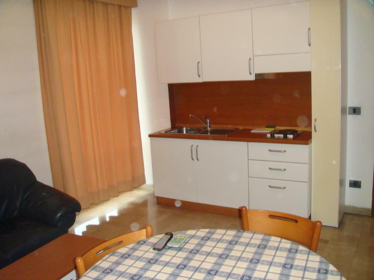 Residence Executive Ανκόνα Εξωτερικό φωτογραφία